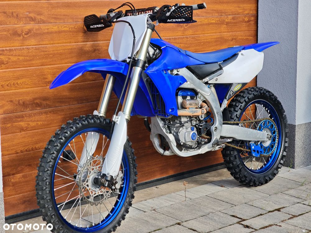 Yamaha YZF - 15