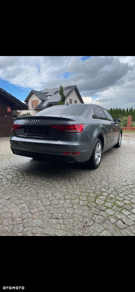 Audi A4 Limousine 2.0 TDI ultra S tronic - 9