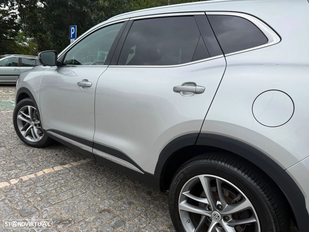 MG EHS 1.5 T-GDI Plug-in Hybrid Luxury - 7