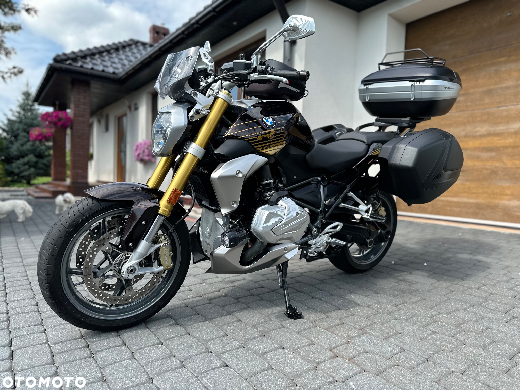 BMW R - 9