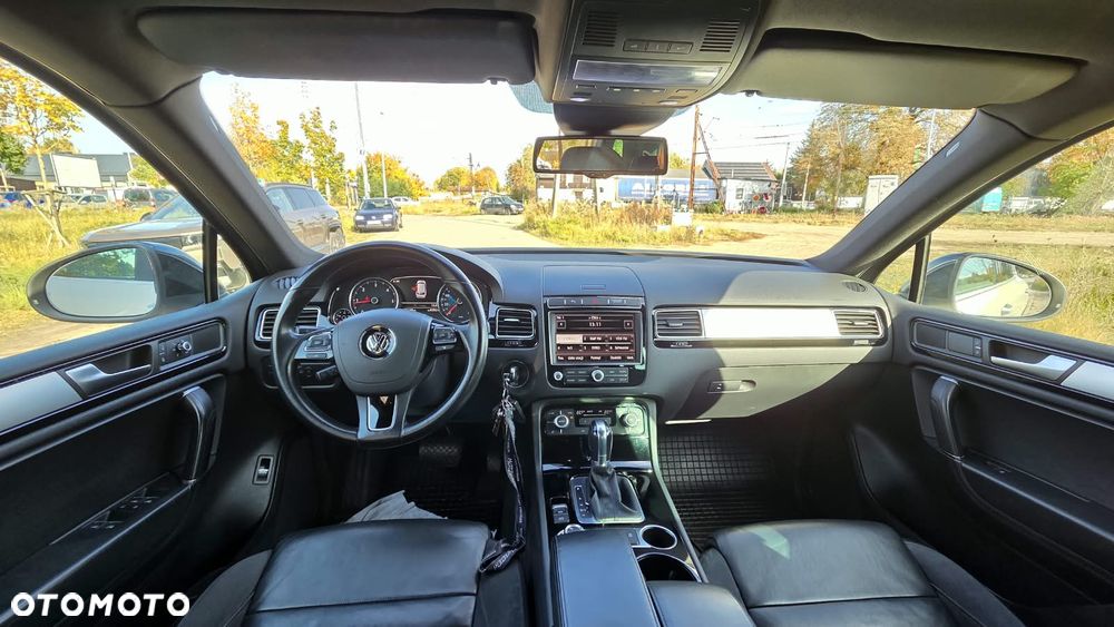 Volkswagen Touareg - 11