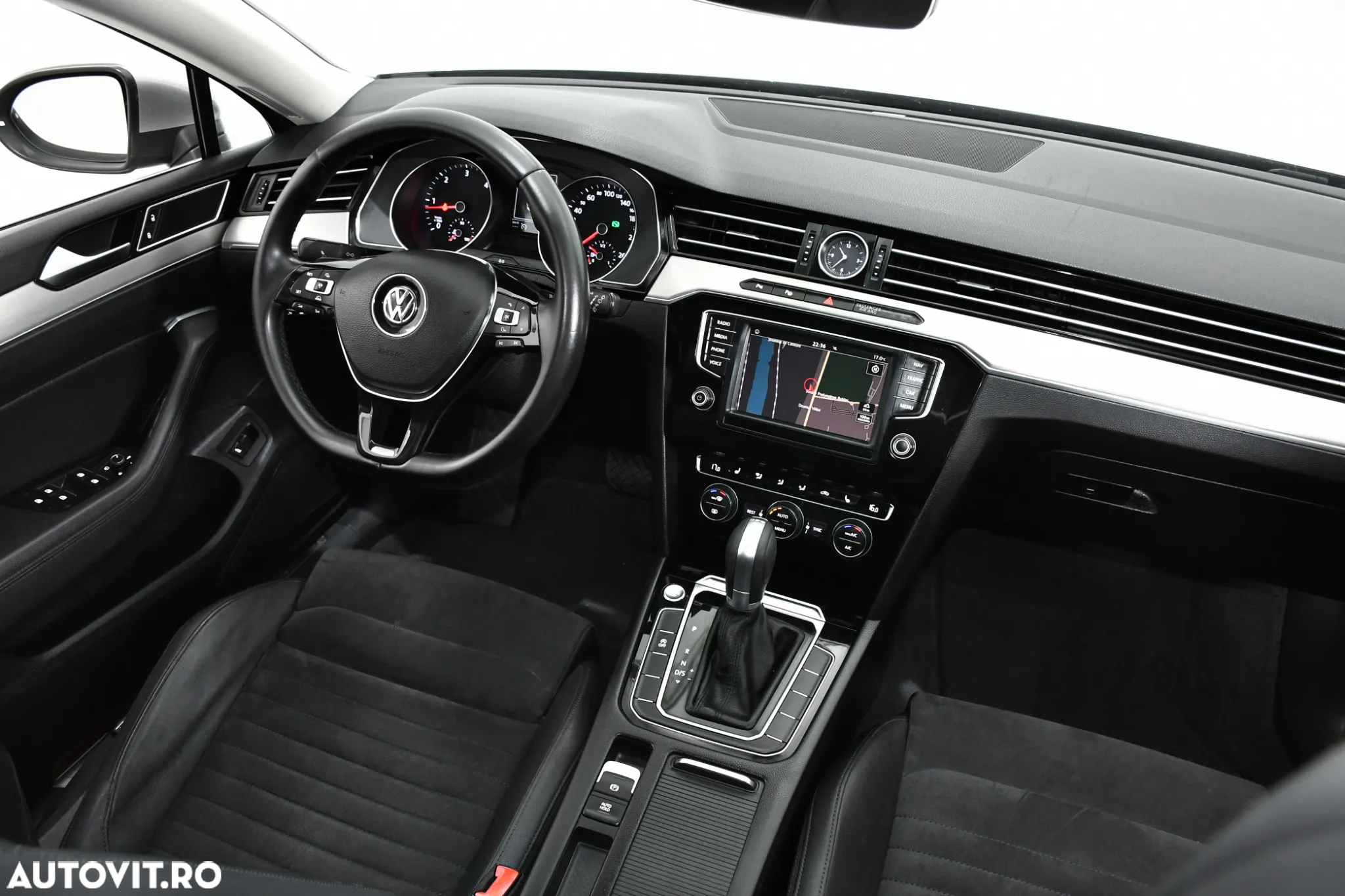 Volkswagen Passat 2.0 TDI DSG Highline - 5