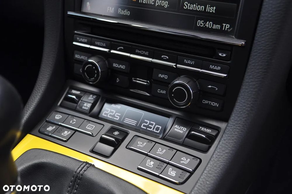 Porsche 911 Carrera S 50 Jahre - 33