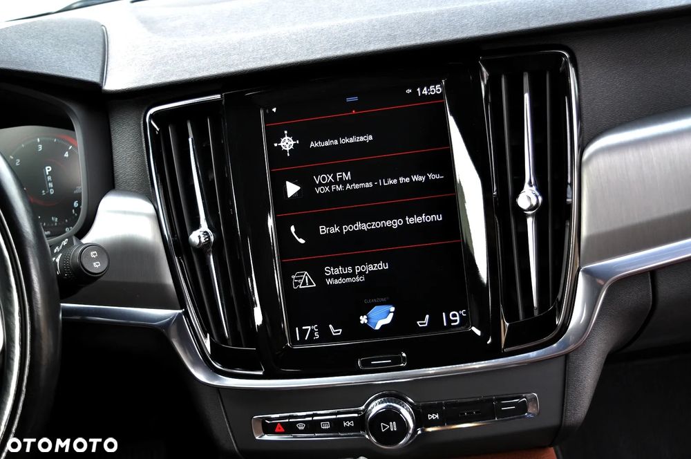 Volvo V90 D4 SCR Momentum Pro - 33