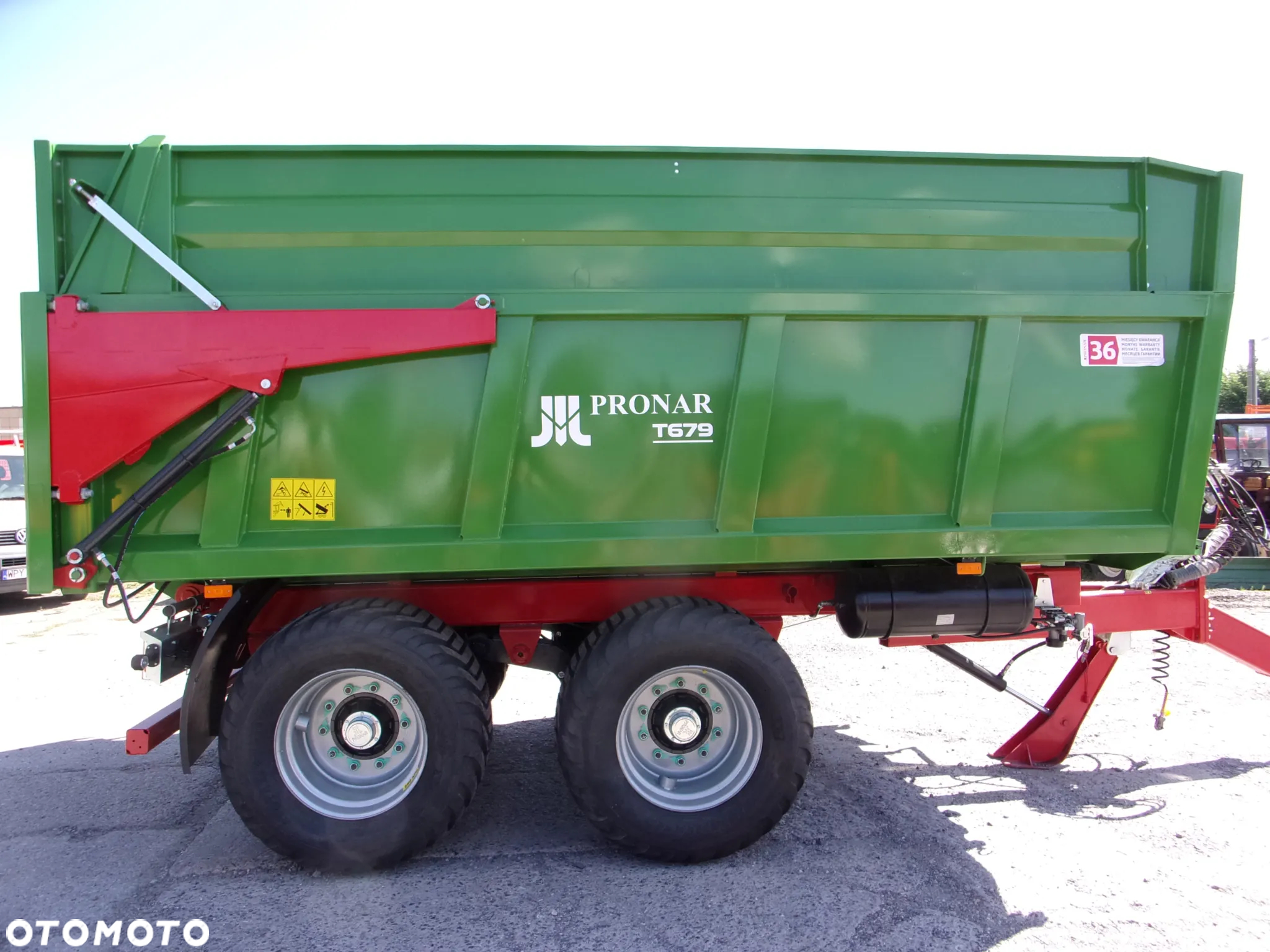 Pronar Przyczepa skorupowa T679M tandem z wywrotem do tyłu - 5