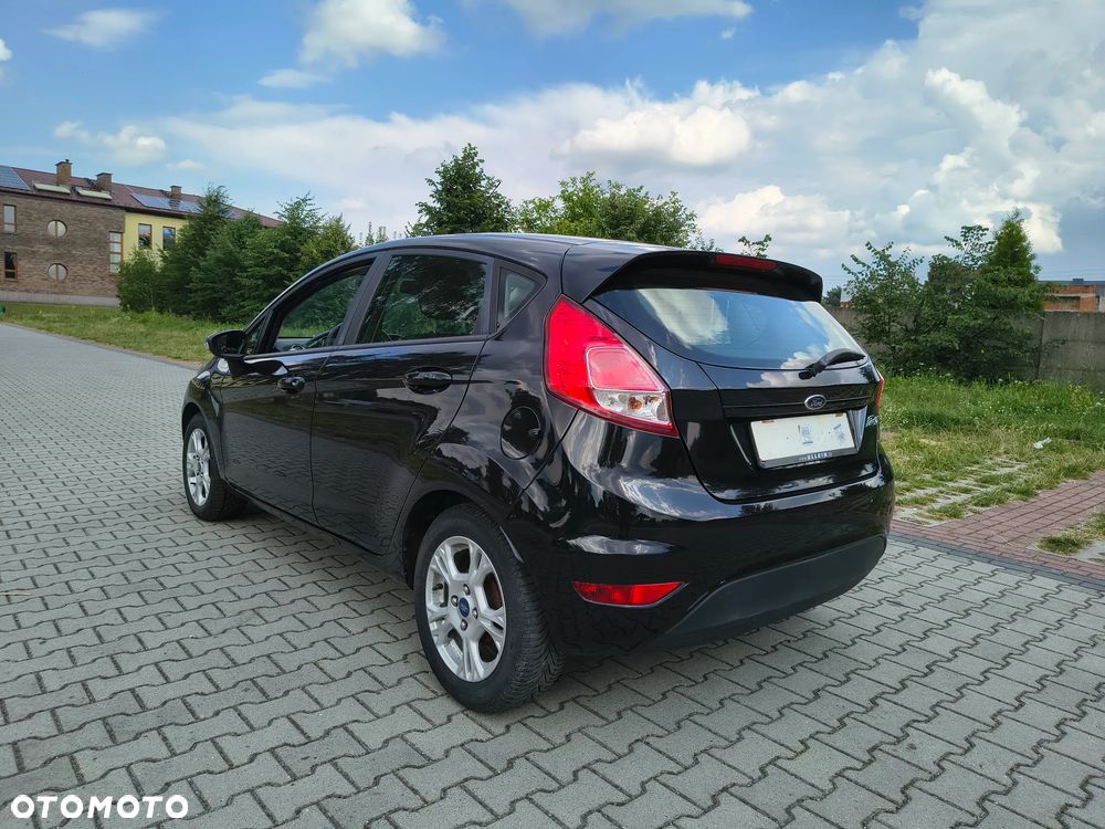 Ford Fiesta 1.25 Ambiente - 2
