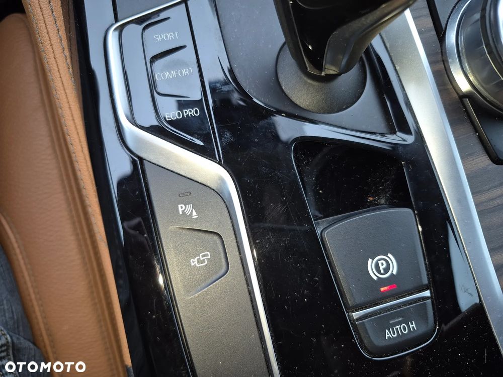 BMW Seria 5 520d Luxury Line - 31