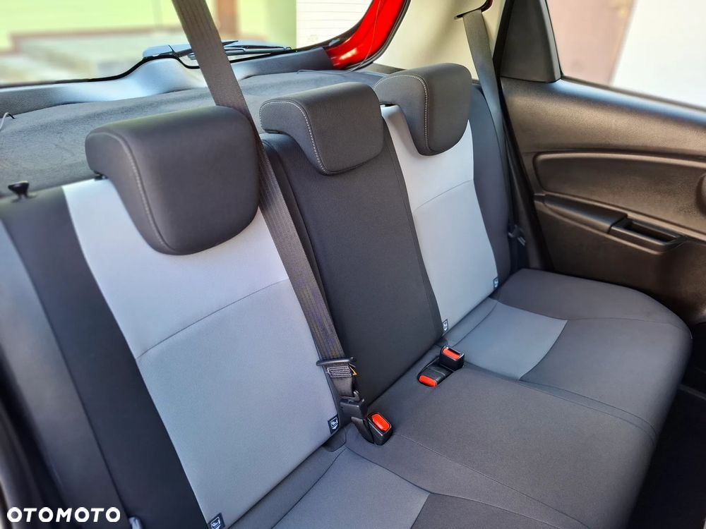 Toyota Yaris - 18