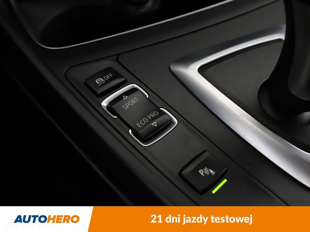 BMW Seria 1 118d Advantage - 24