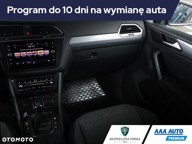 Volkswagen Tiguan - 9