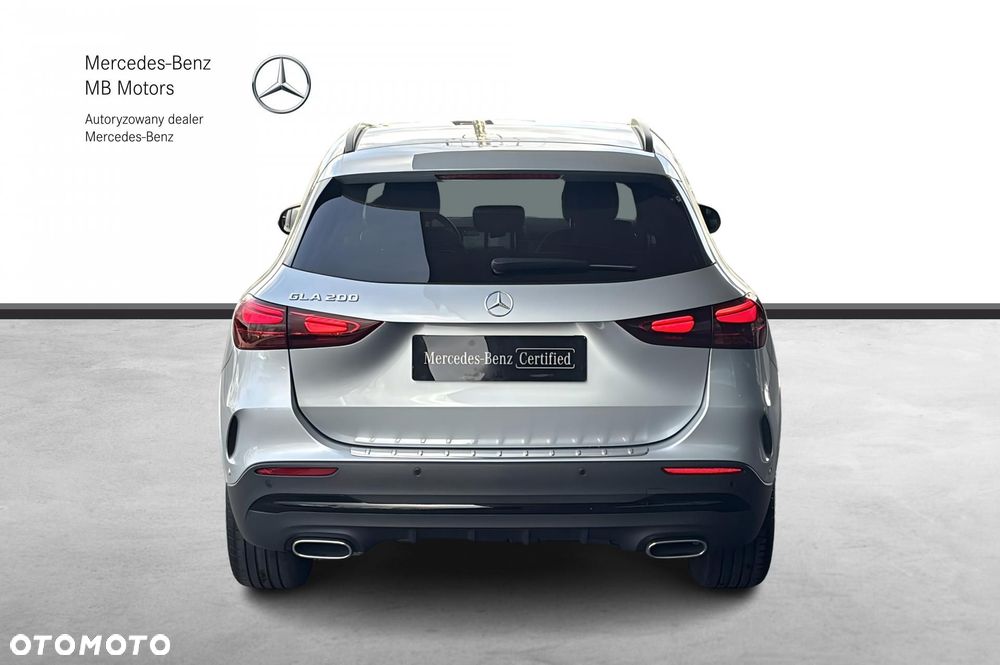 Mercedes-Benz GLA - 6