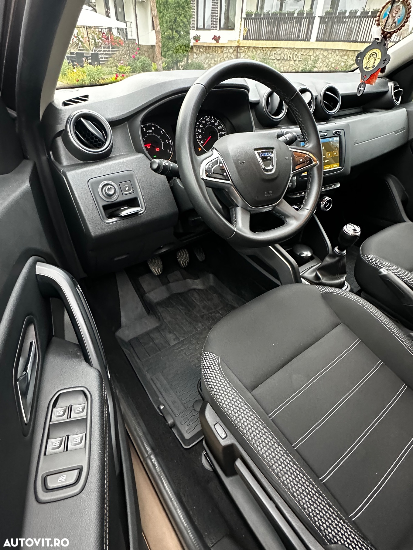 Dacia Duster 1.5 Blue dCi 4WD Prestige jante 17" - 9