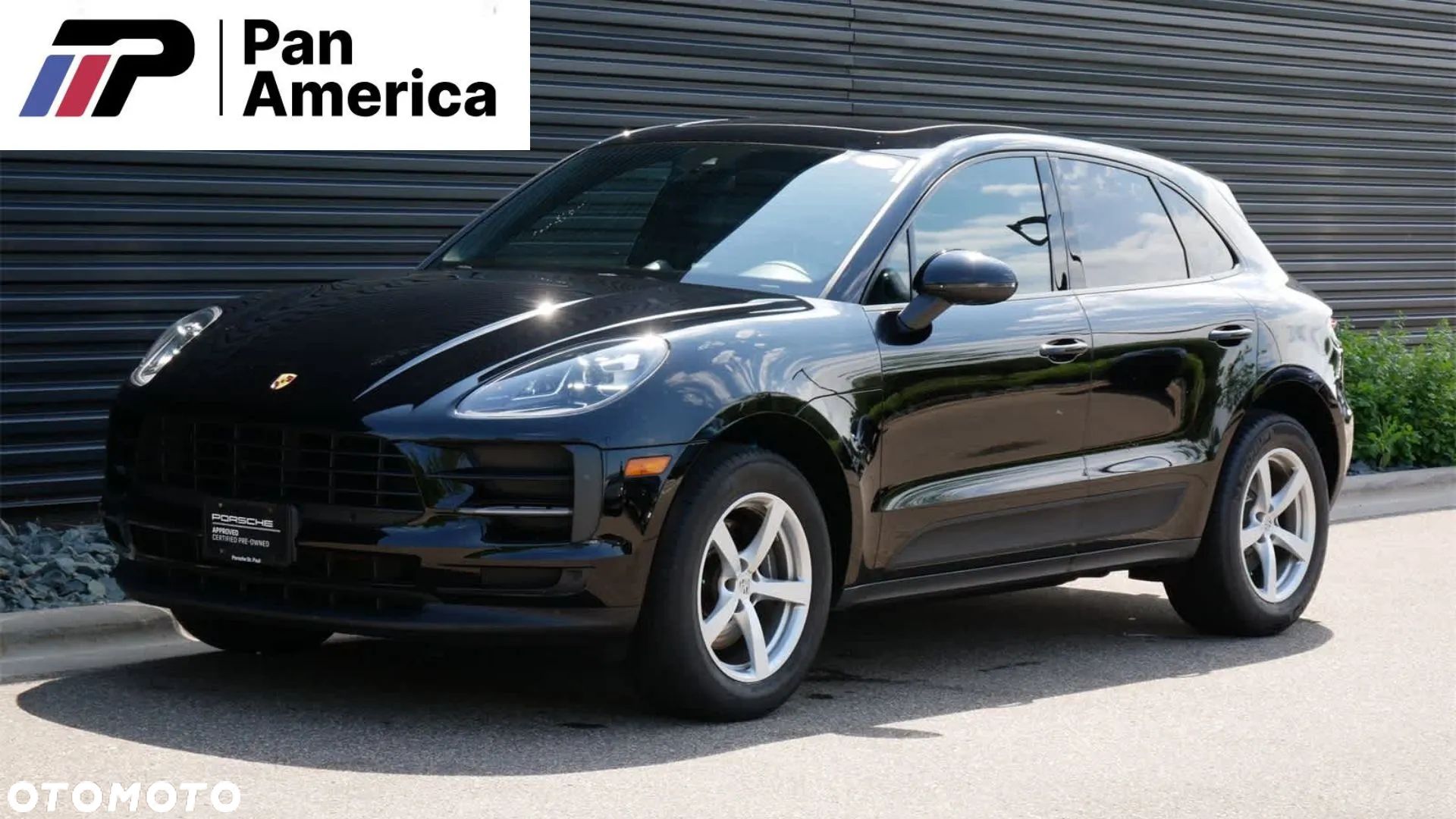 Porsche Macan - 1