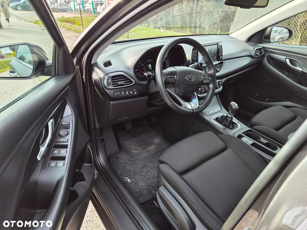 Hyundai i30 1.4 T-GDI Intro Edition - 9