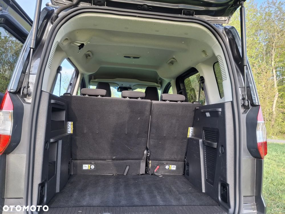Ford Tourneo Courier 1.0 EcoBoost Titanium - 31