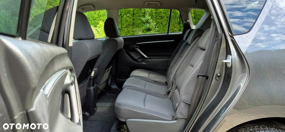 Toyota Verso 1.6 D-4D Premium 7os EU6 - 15