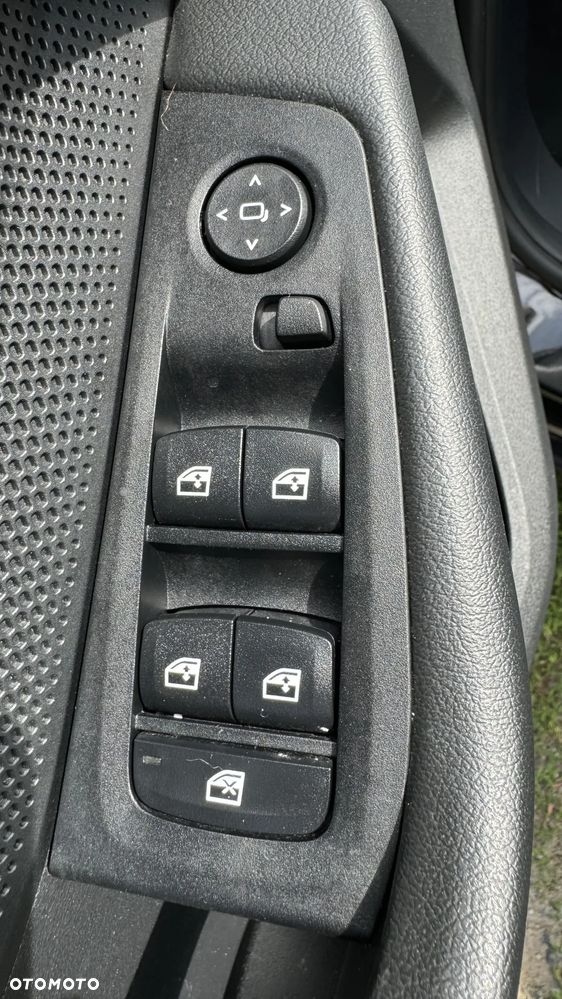 BMW Seria 1 118i Advantage - 19