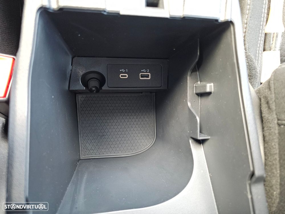 Nissan Qashqai 1.3 DIG-T N-Connecta LED - 36