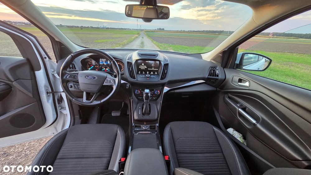 Ford Kuga - 22
