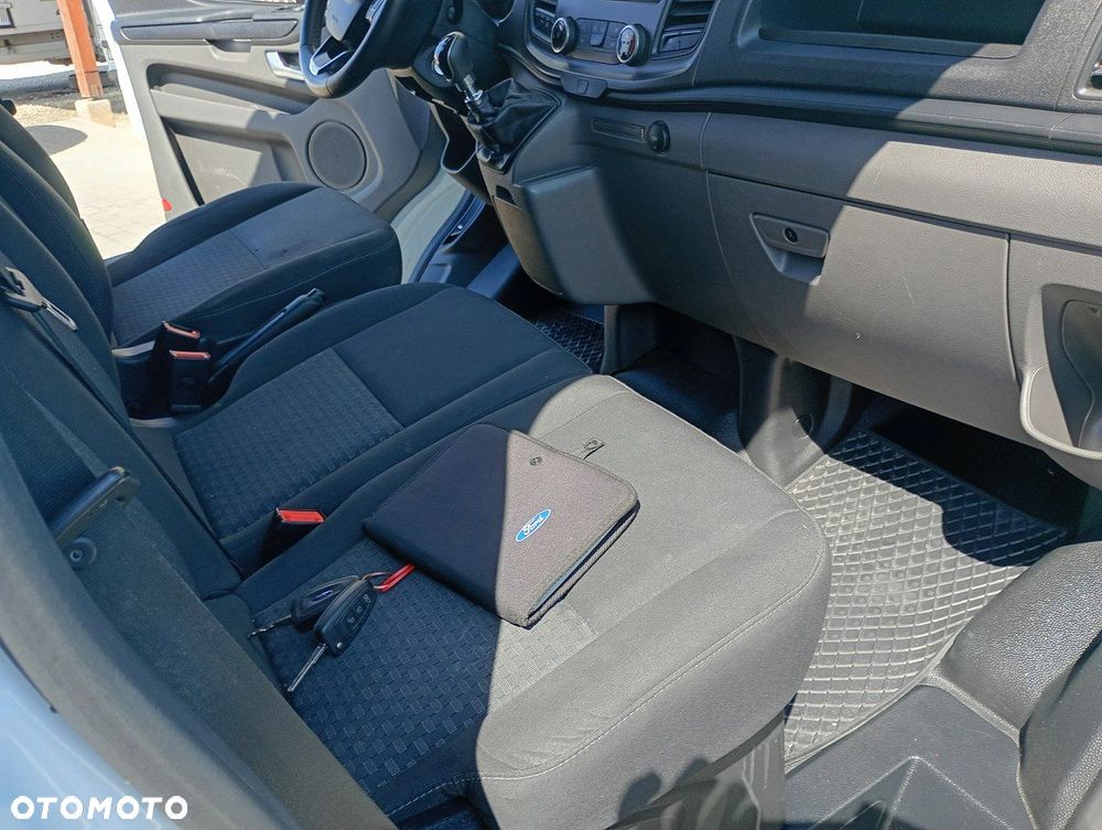 Ford Transit Custom - 17