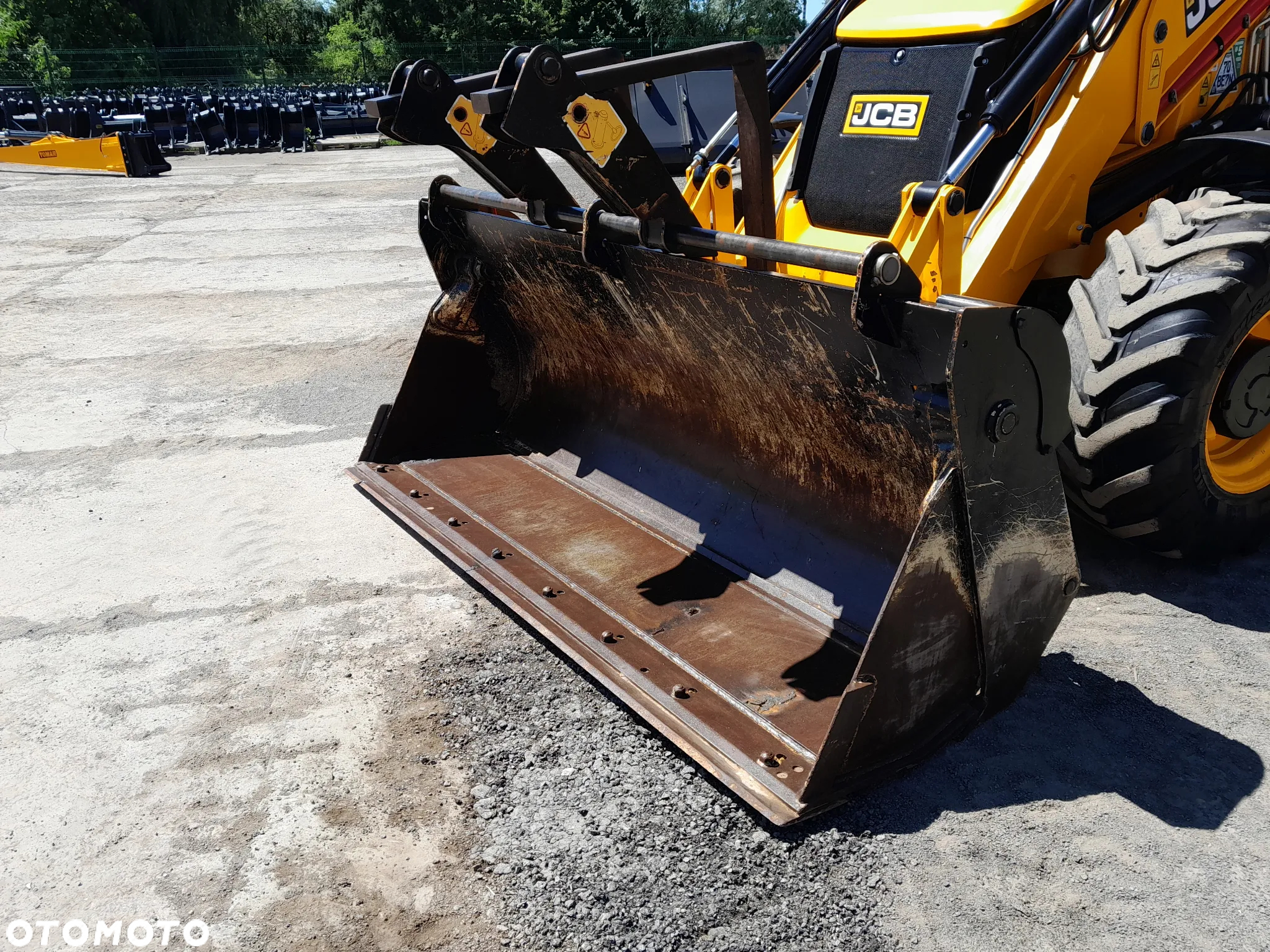 JCB 3CX  AEC - 11