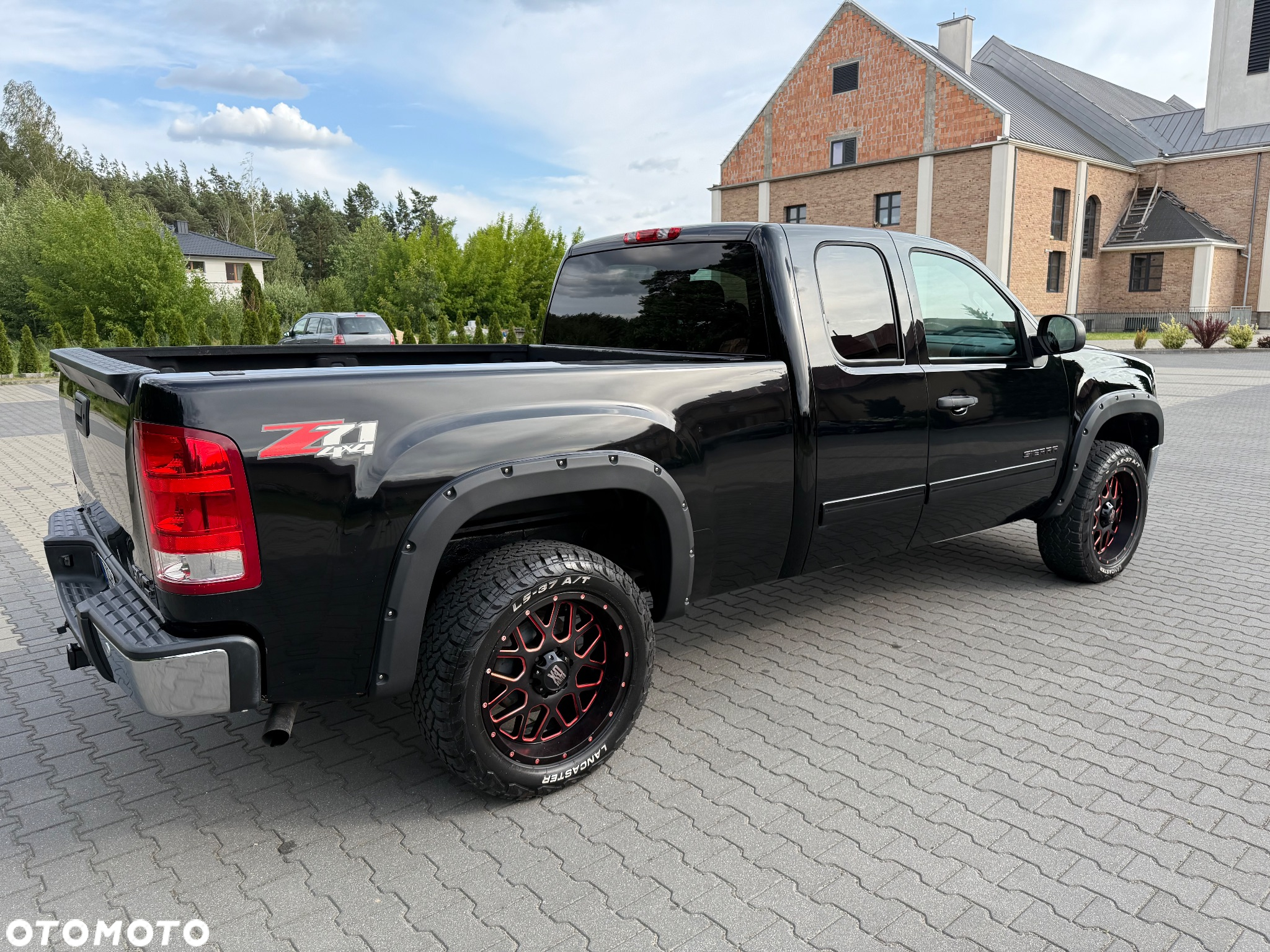 GMC Sierra - 9
