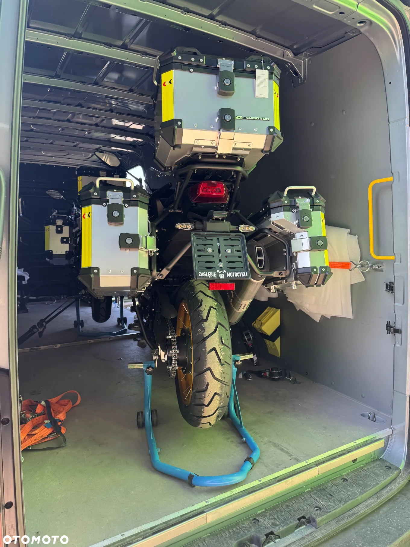 QJMOTOR 900 S - 6