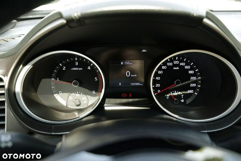 Kia Ceed - 32