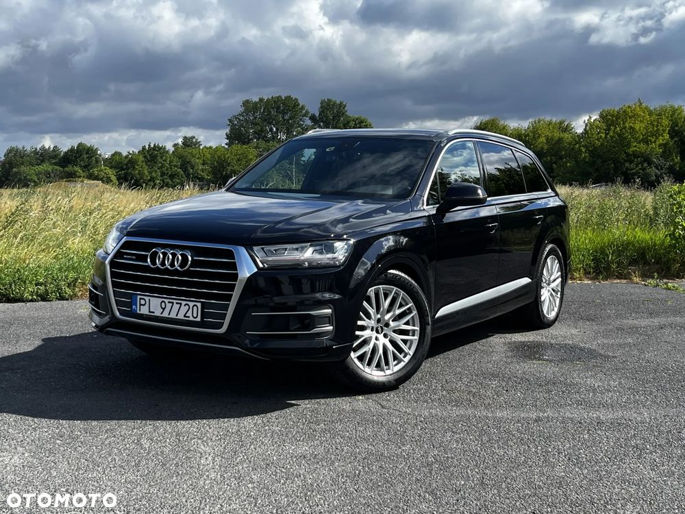Audi Q7 - 1