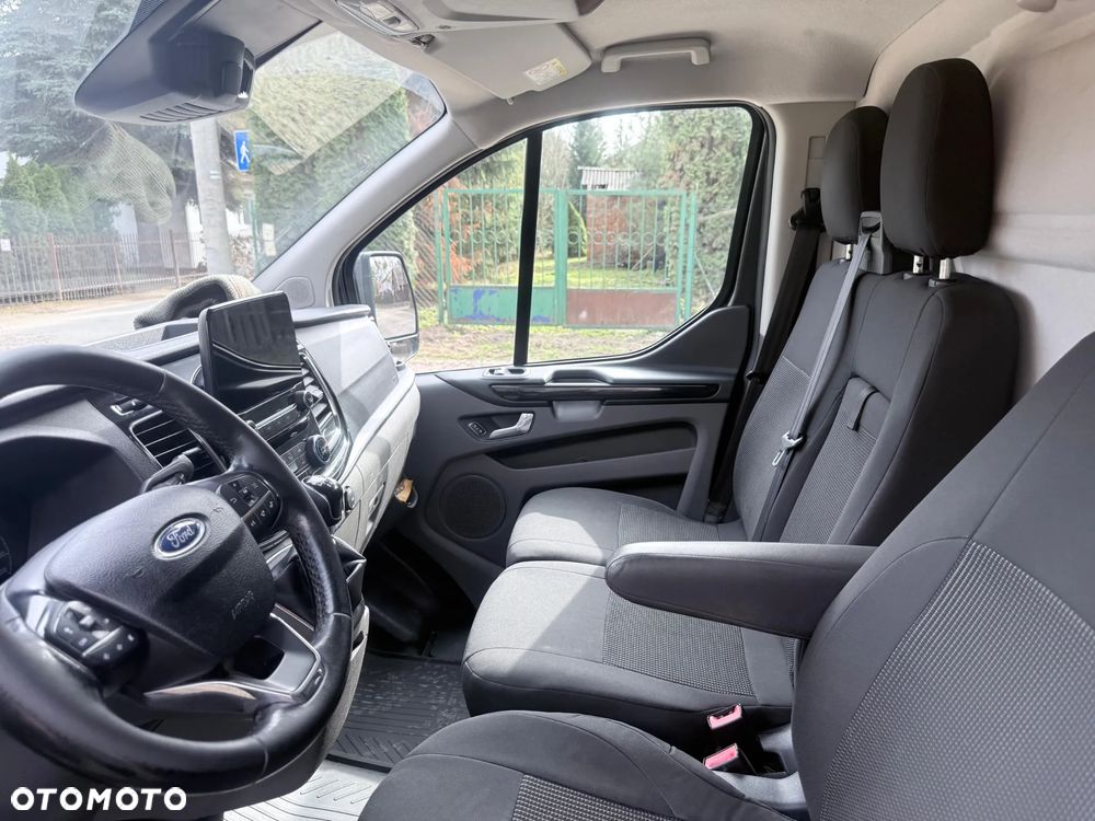 Ford Transit custom - 11
