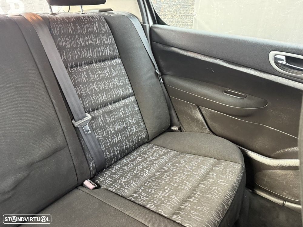 Peugeot 307 1.4 16V Navtech - 14