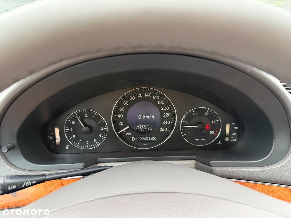 Mercedes-Benz Klasa E 320 CDI Elegance - 23