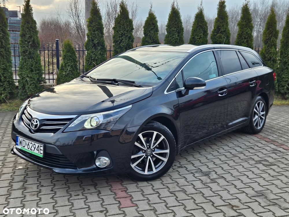 Toyota Avensis 1.8 Premium - 1