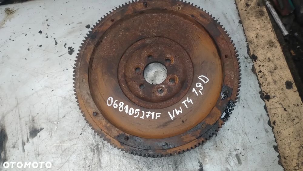 VW T4 transporter 1,9 diesel koło zamachowe 068105271F - 1