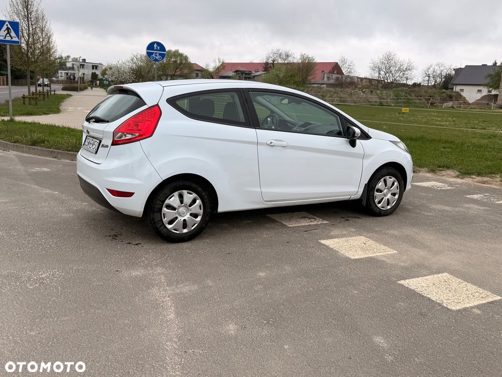 Ford Fiesta 1.6 TDCi DPF Titanium - 7