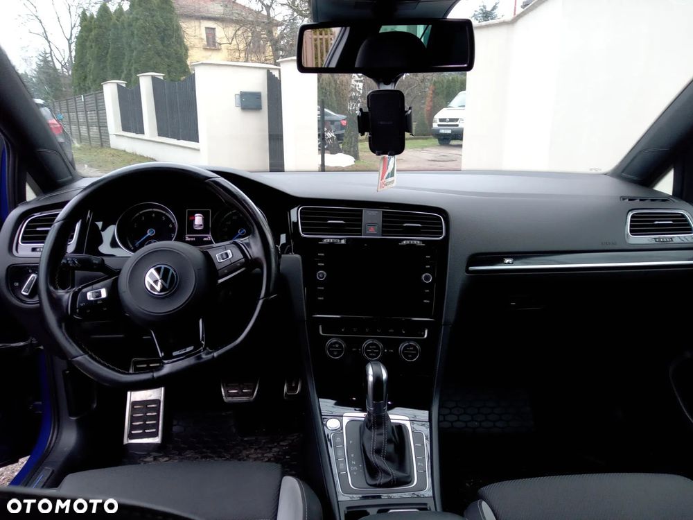 Volkswagen Golf - 4