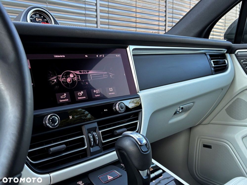 Porsche Macan - 39