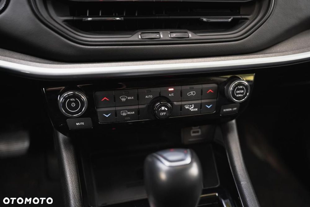 Jeep Compass - 21
