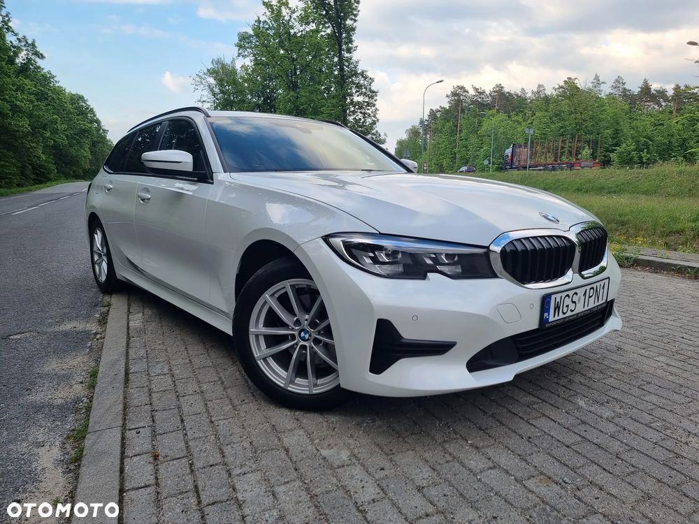 BMW Seria 3 320d Edition Luxury Line Purity - 35