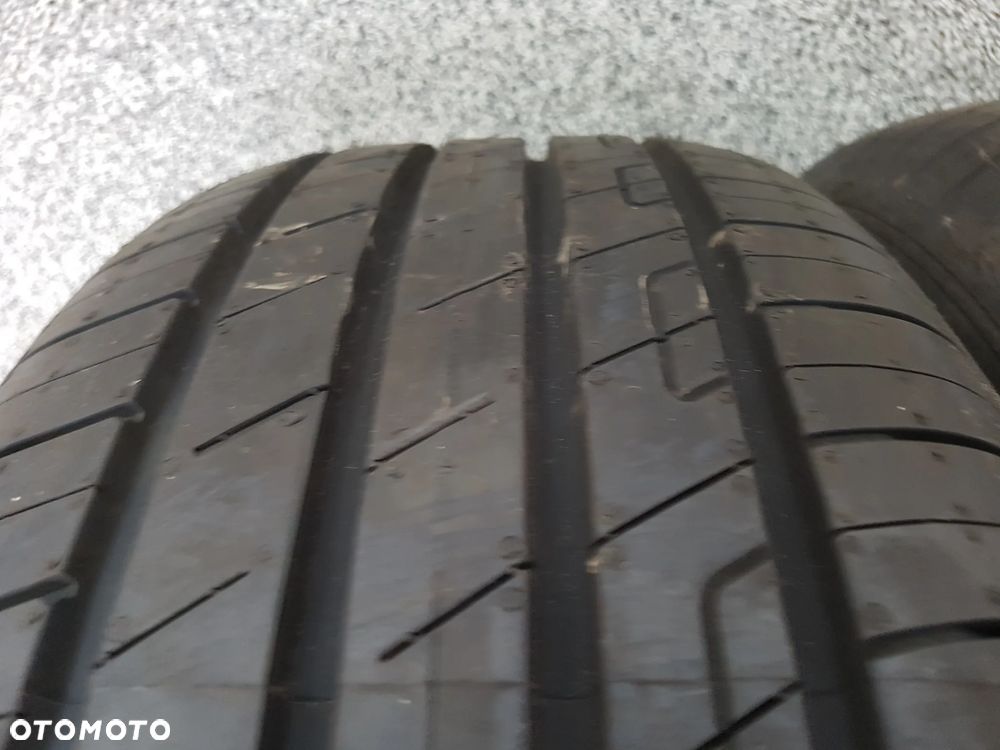 GOODYEAR EFIFICENT GRIP PERFORMANCE   215/50R17  215/50/17 - 13