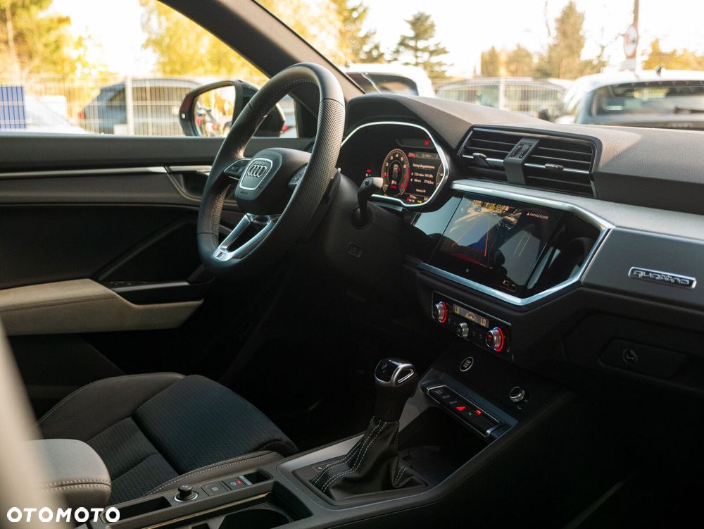 Audi Q3 Sportback - 21