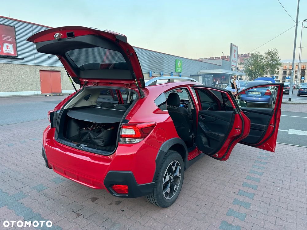 Subaru Xv 2018 photo 2