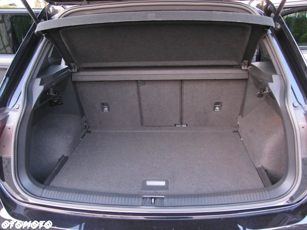 Volkswagen Tiguan 2.0 TDI SCR 4MotION DSG R-Line - 30