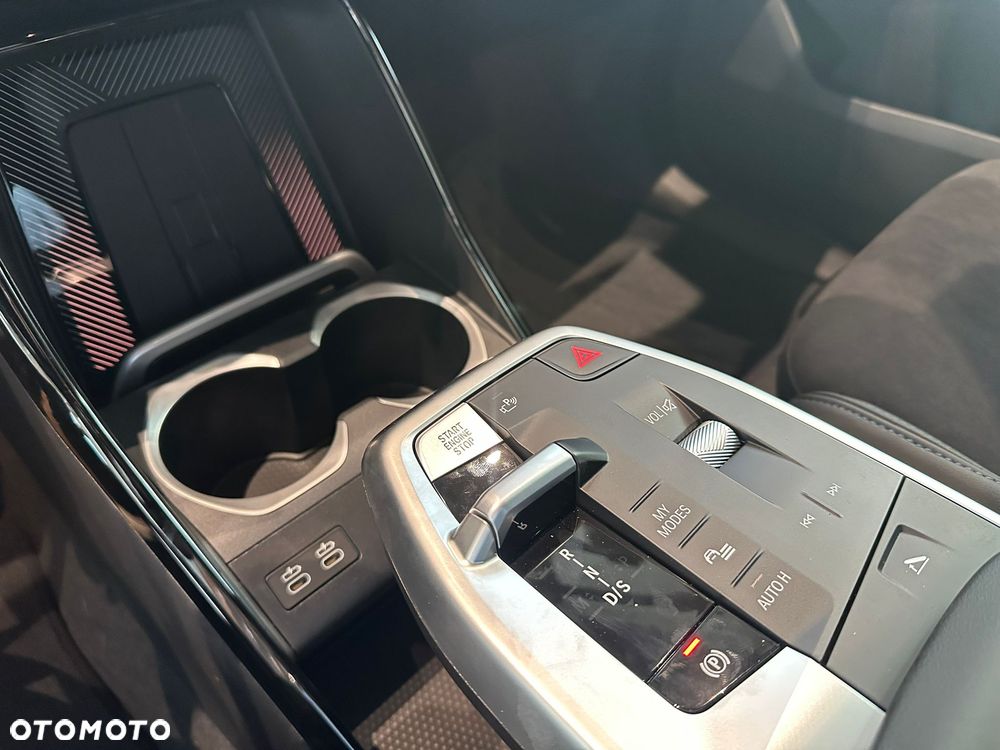 BMW X1 sDrive18i xLine - 17