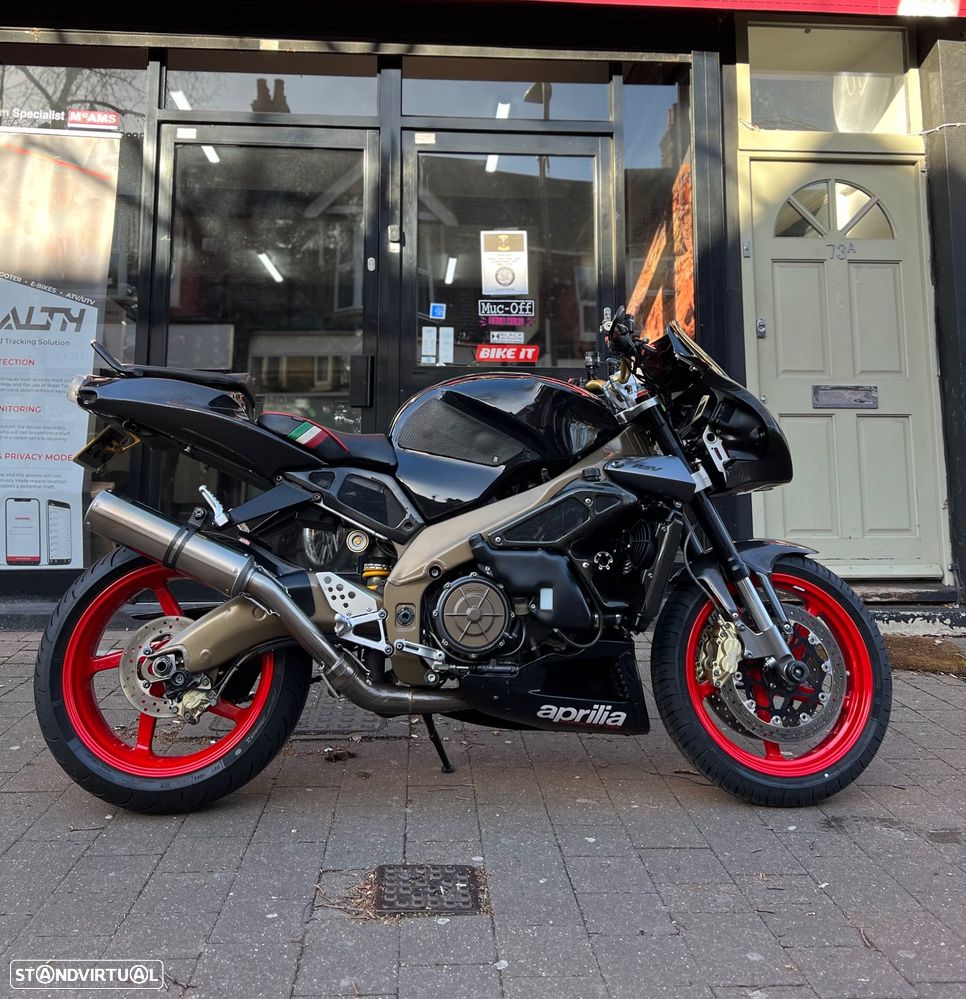 Aprilia Tuono - 2