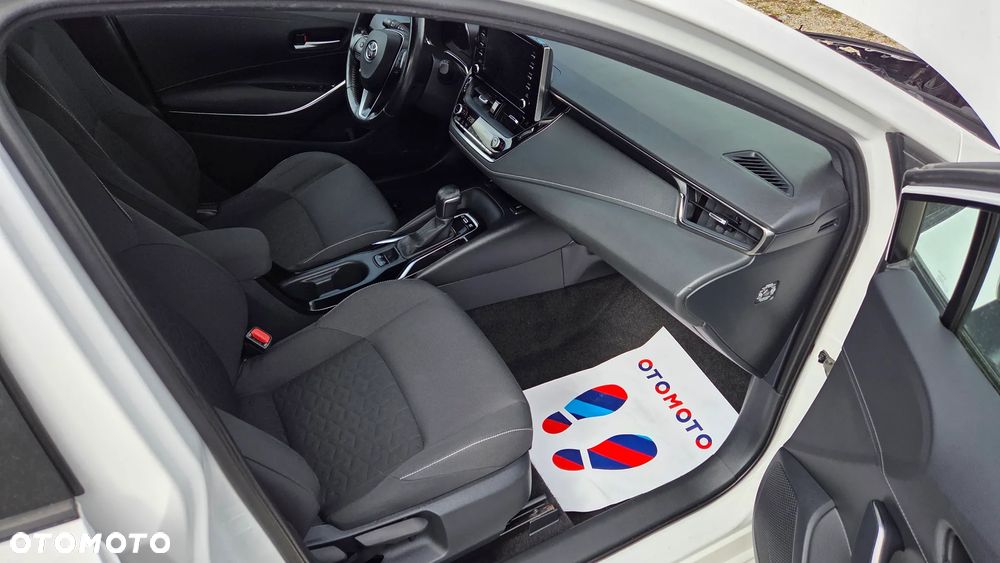 Toyota Corolla 1.8 Hybrid Comfort - 12