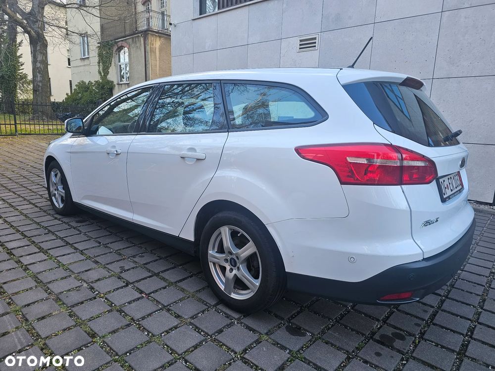Ford Focus 1.5 TDCi DPF Start-Stopp-System Titanium - 4