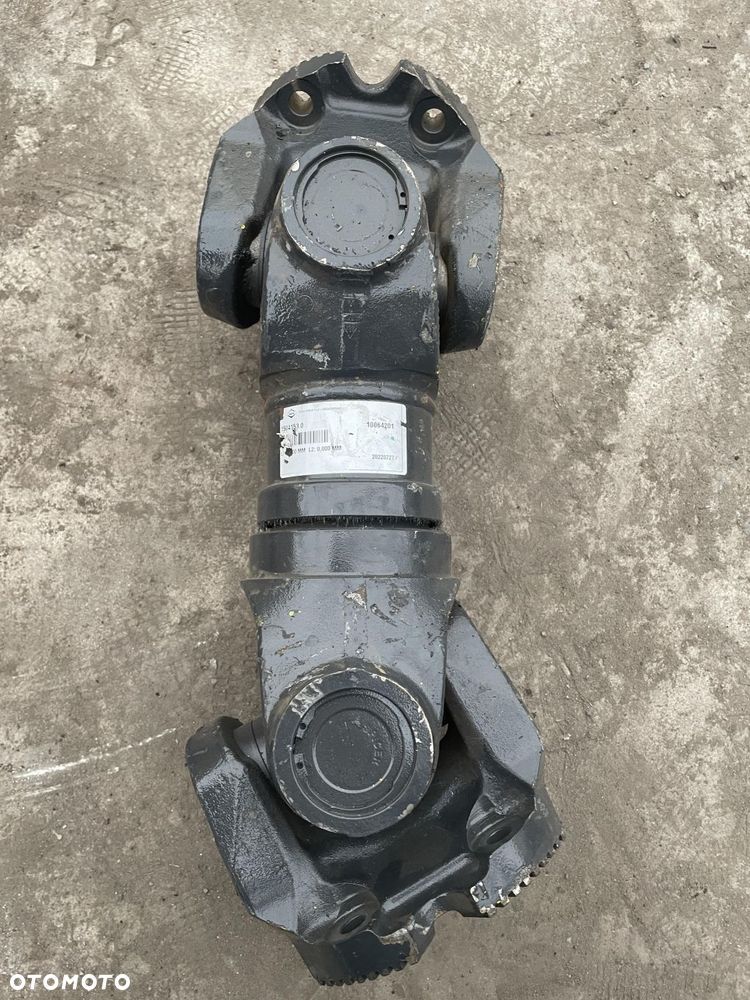 Claas Xerion 4000-5000 - wał wałek przegubowy przegub 0015041530 - 1