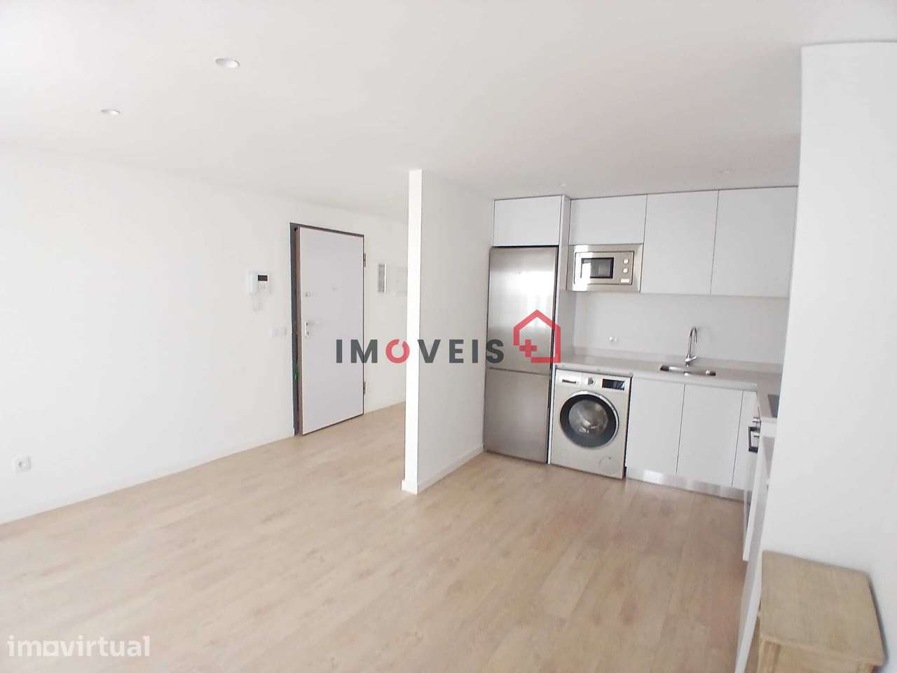 Apartamento T1 na Zona Histórica de Leiria - Grande imagem: 4/10