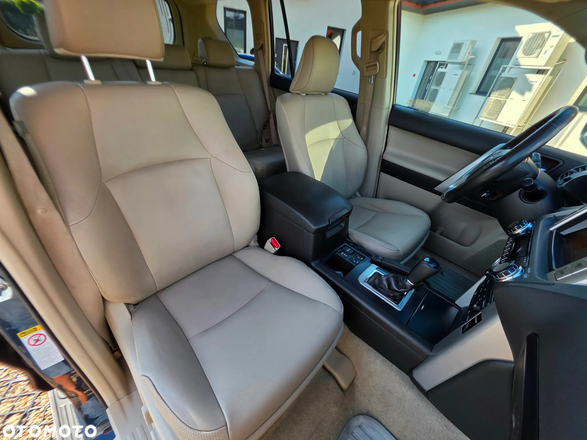 Toyota Land Cruiser LC 3.0 D-4D Premium - 10